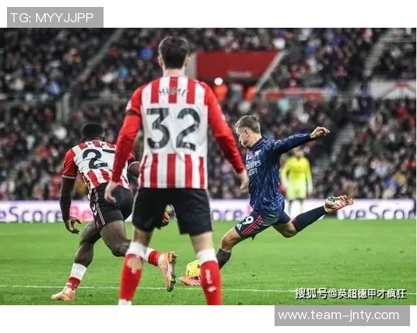 迪亚斯德甲前6场参与9球追平哈兰德仅次于凯恩创历史佳绩