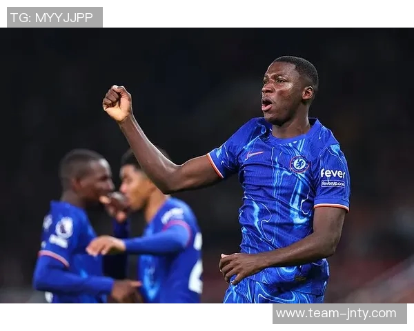 蓝军逆转曼城升至第二名下轮对决枪手周中挑战巴萨与拜仁